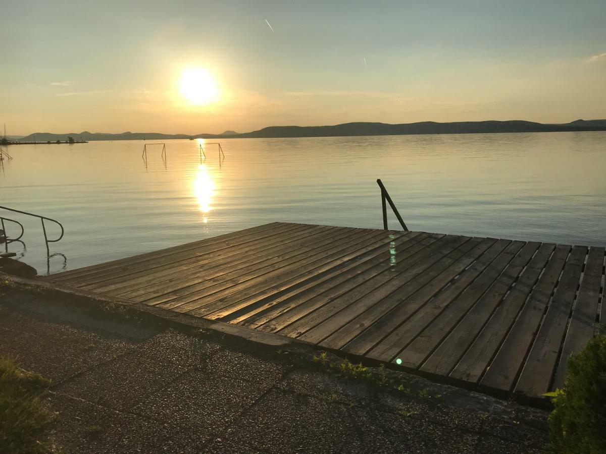 Sunny Private Beach Balatonlelle Dış mekan fotoğraf